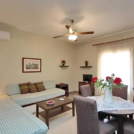 Aloe Luxury Aparthotel 4*