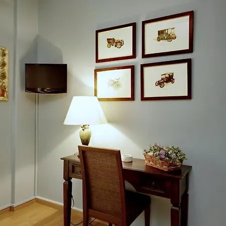 アパートホテル Aloe Luxury 4*